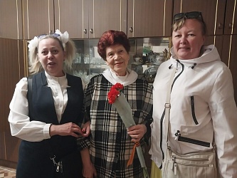 Председатель организации Шумакова Н. А. и секретарь Королёва Т. В. навестили на дому членов ВОС в г. Жигулёвске