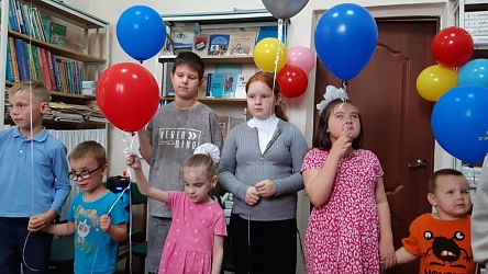 В Чапаевской МО ВОС прошел инклюзивный семейный праздник «Планета детства»