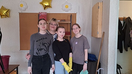 Студенты из Тольяттинского медицинского колледжа отправились в Автозаводское отделение ВОС