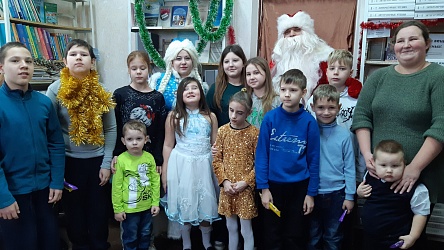 Праздничное представление «Чудеса новогодней елки»