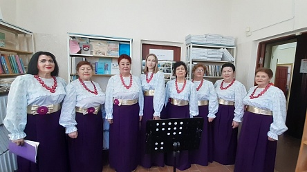 Состоялись фольклорные посиделки «Праздник золотой»